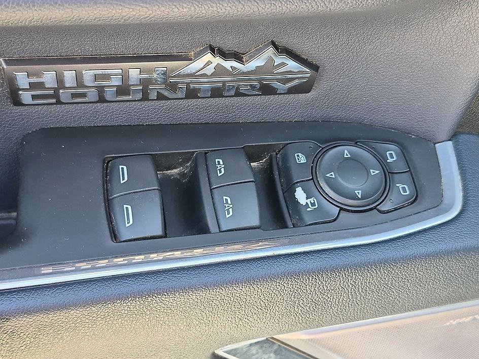 Used 2023 Chevrolet Silverado 1500 High Country AWD/4WD image 13