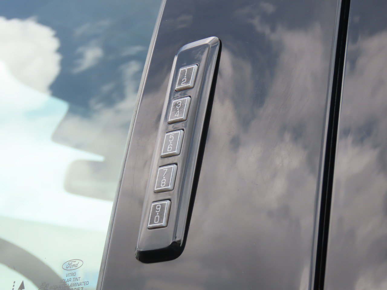 Used 2019 Ford F150 XLT w/ Equipment Group 301A Mid AWD/4WD image 18