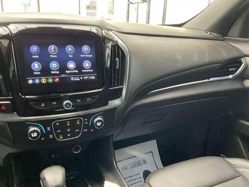 Used 2023 Chevrolet Traverse LT w/ LT Premium Package AWD/4WD image 18