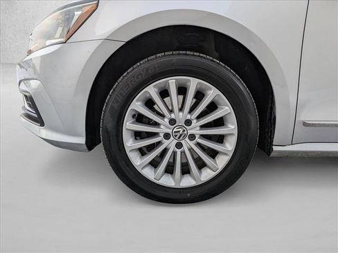 Used 2017 Volkswagen Passat 1.8T SE image 22