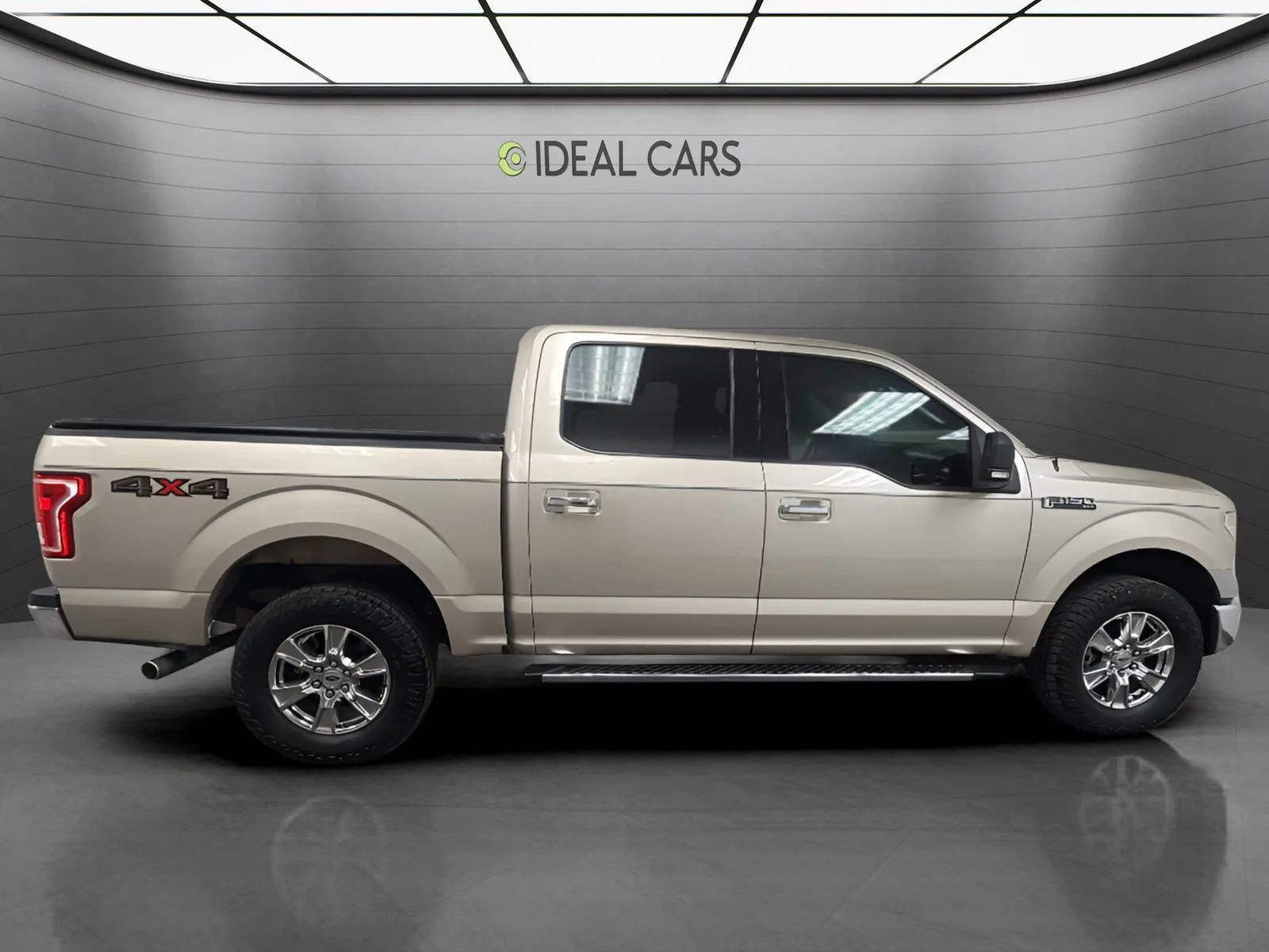 Used 2017 Ford F150 XLT w/ Equipment Group 302A Luxury AWD/4WD image 6