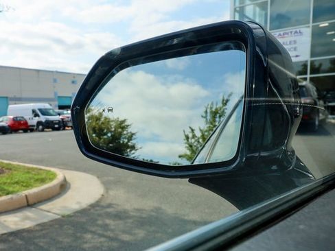 Used 2017 Cadillac XT5 Luxury w/ Driver Awareness Package image 61