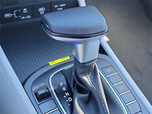 New 2026 Hyundai Kona SE image 15