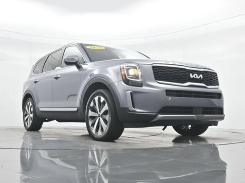Used 2022 Kia Telluride S AWD/4WD image 33