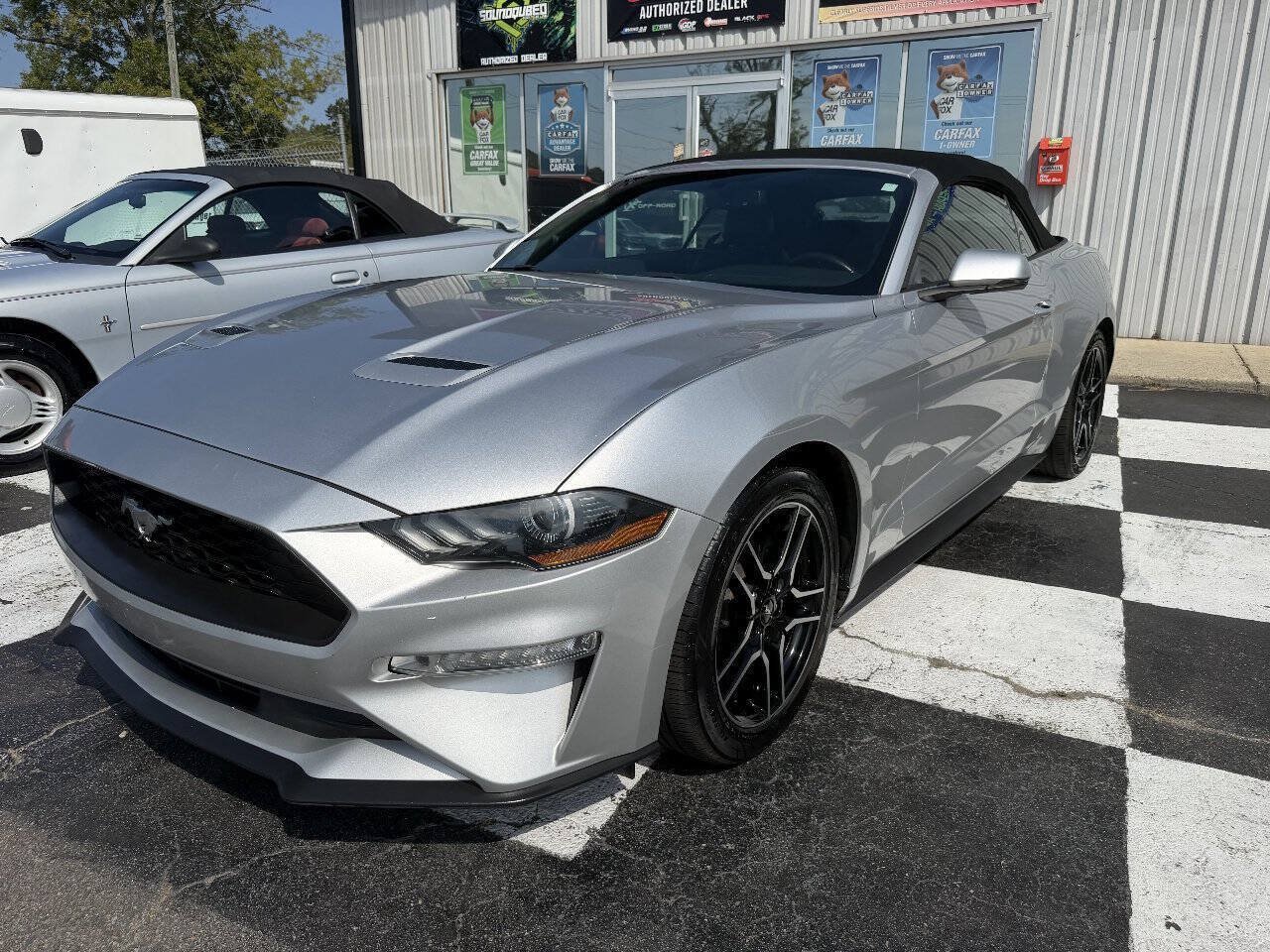 Used 2019 Ford Mustang Premium RWD image 2