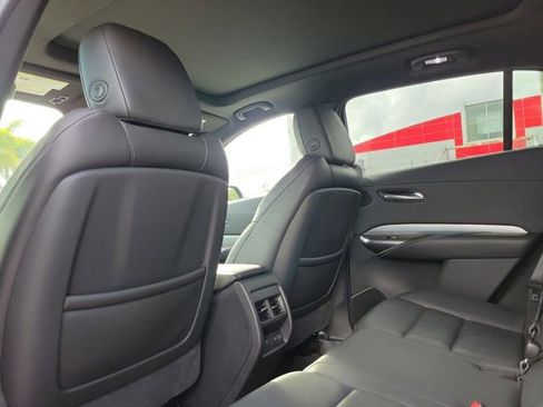 Used 2022 Cadillac XT4 Premium Luxury w/ Technology Package image 10