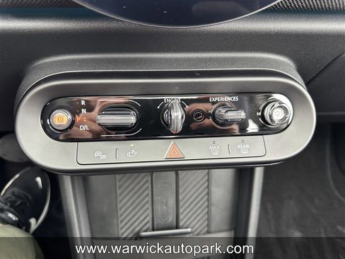 Used 2025 MINI Cooper S image 7