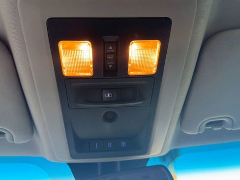 Used 2016 RAM 1500 Lone Star AWD/4WD image 32