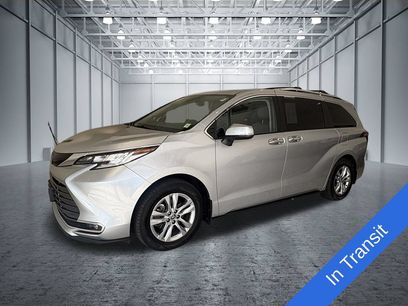 Used 2022 Toyota Sienna Limited