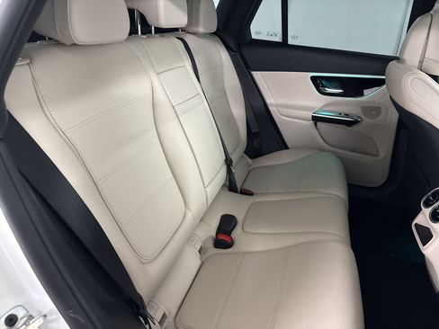 Certified 2025 Mercedes-Benz GLC 350e 4MATIC image 31