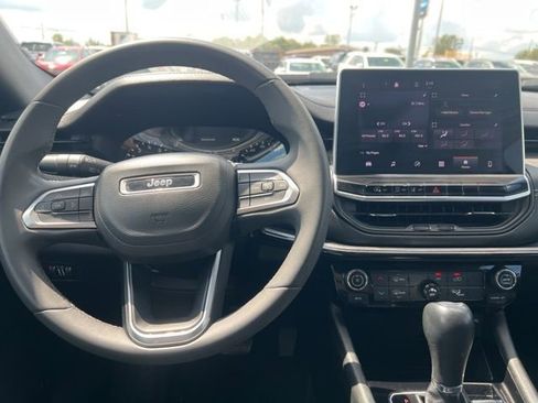 Used 2022 Jeep Compass Altitude image 12