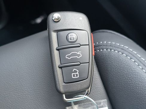 New 2025 Audi Q3 2.0T Premium image 27