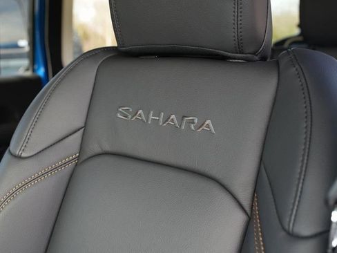 Used 2024 Jeep Wrangler Unlimited Sahara image 17