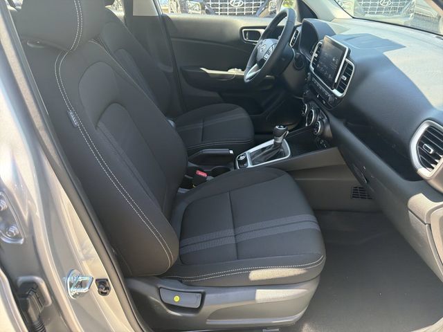 New 2026 Hyundai Venue SEL FWD image 15