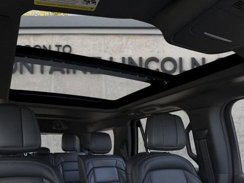 New 2026 Lincoln Navigator Reserve w/ Jet Appearance Package AWD/4WD image 22