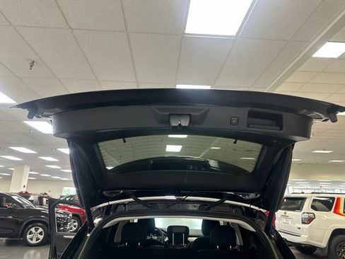 Used 2022 Ford Escape SE w/ SE Sport Appearance Package AWD/4WD image 23