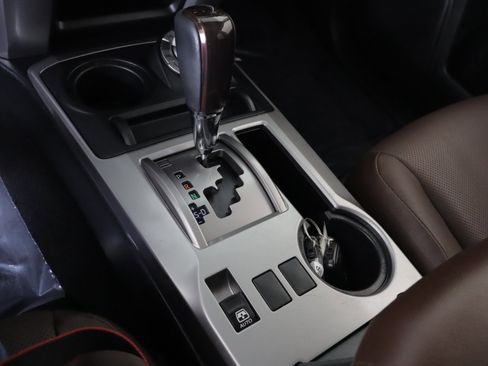 Used 2023 Toyota 4Runner Limited AWD/4WD image 19