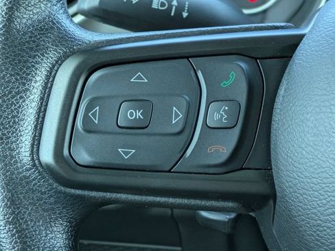 Used 2022 Jeep Wrangler Sport AWD/4WD image 15