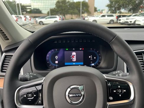 Certified 2023 Volvo XC90 B5 Plus w/ Protection Package AWD/4WD image 17