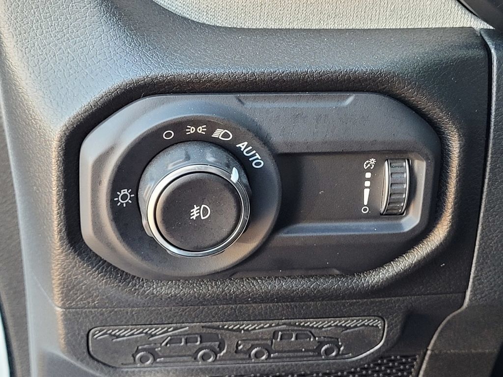 Used 2026 Jeep Wrangler Unlimited Sport AWD/4WD image 8