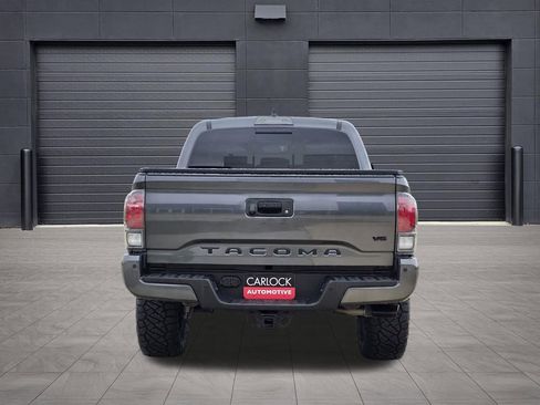 Used 2022 Toyota Tacoma Limited w/ Nightshade Package RWD image 5