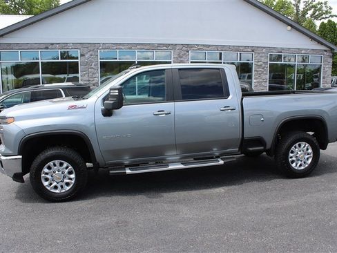 Used 2024 Chevrolet Silverado 2500 LT w/ All Star Edition AWD/4WD image 4