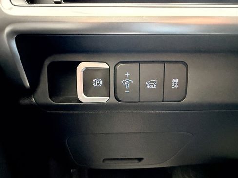 Used 2024 Hyundai Santa Fe SE image 19