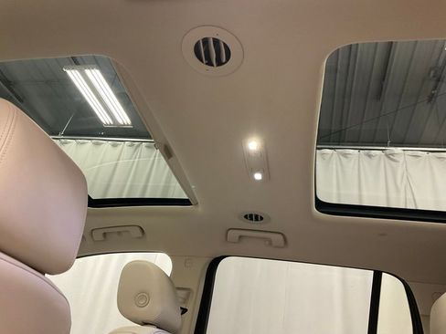 Used 2021 GMC Acadia Denali w/ Denali Technology Package image 39