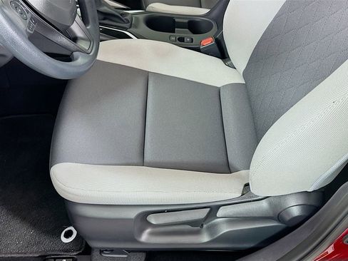 Used 2025 Toyota Corolla LE image 20