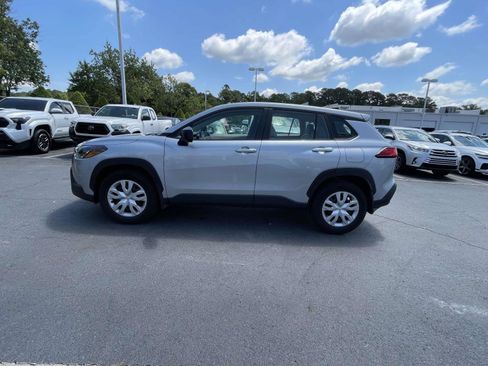 Used 2023 Toyota Corolla Cross L FWD image 9