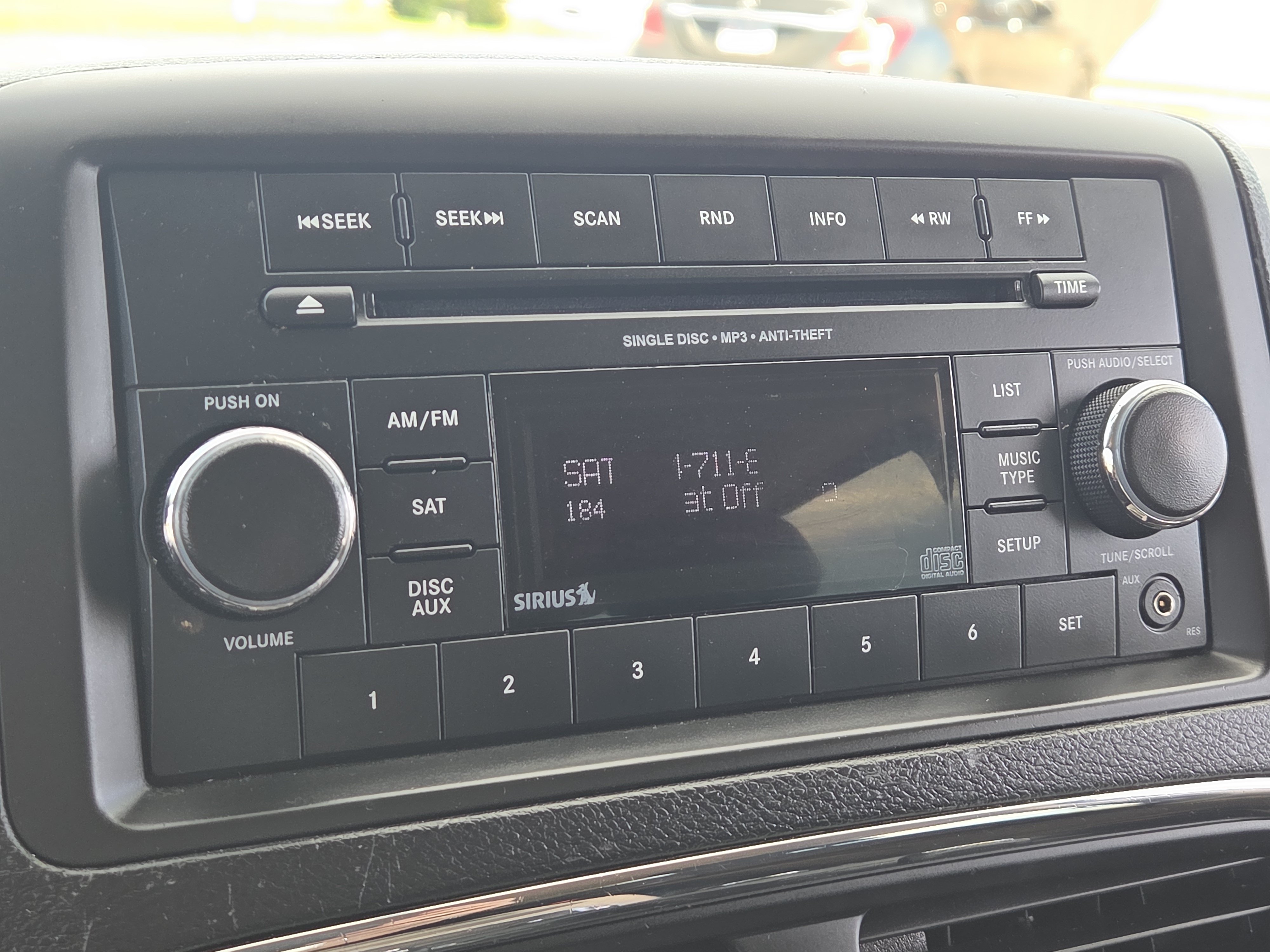 Used 2016 Dodge Grand Caravan SXT FWD image 13