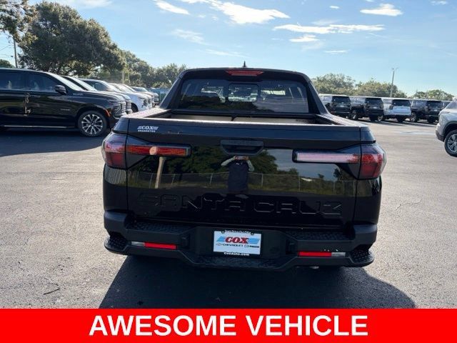 Used 2022 Hyundai Santa Cruz SEL w/ Activity Package FWD image 5
