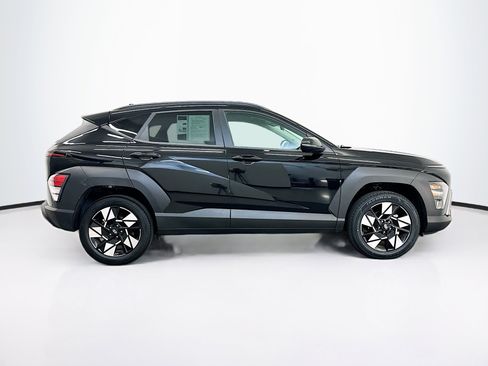 Used 2025 Hyundai Kona SEL AWD/4WD image 10