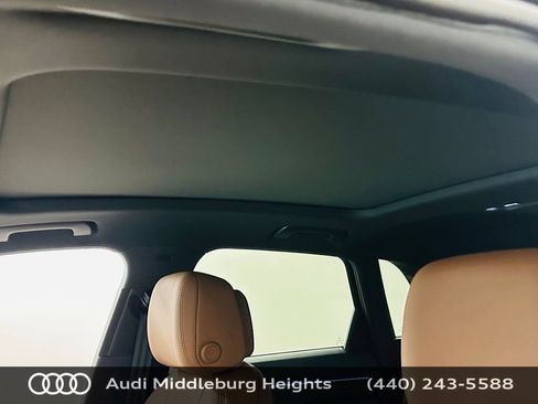 Certified 2025 Audi Q3 2.0T Premium Plus w/ Premium Plus Package AWD/4WD image 25