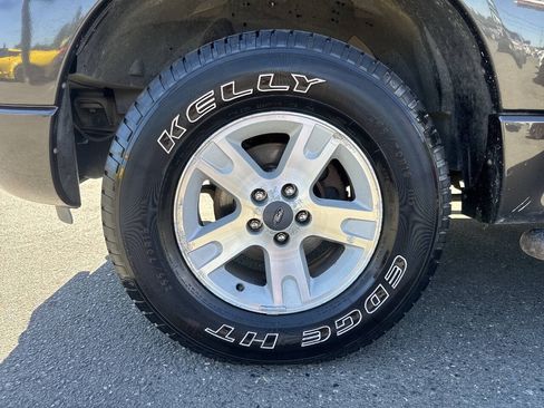Used 2005 Ford Explorer Sport Trac Adrenalin AWD/4WD image 2