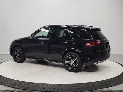 Used 2024 Mercedes-Benz GLE 350 4MATIC w/ AMG Line Exterior image 5
