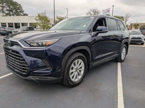 Certified 2025 Toyota Grand Highlander AWD Hybrid image 8