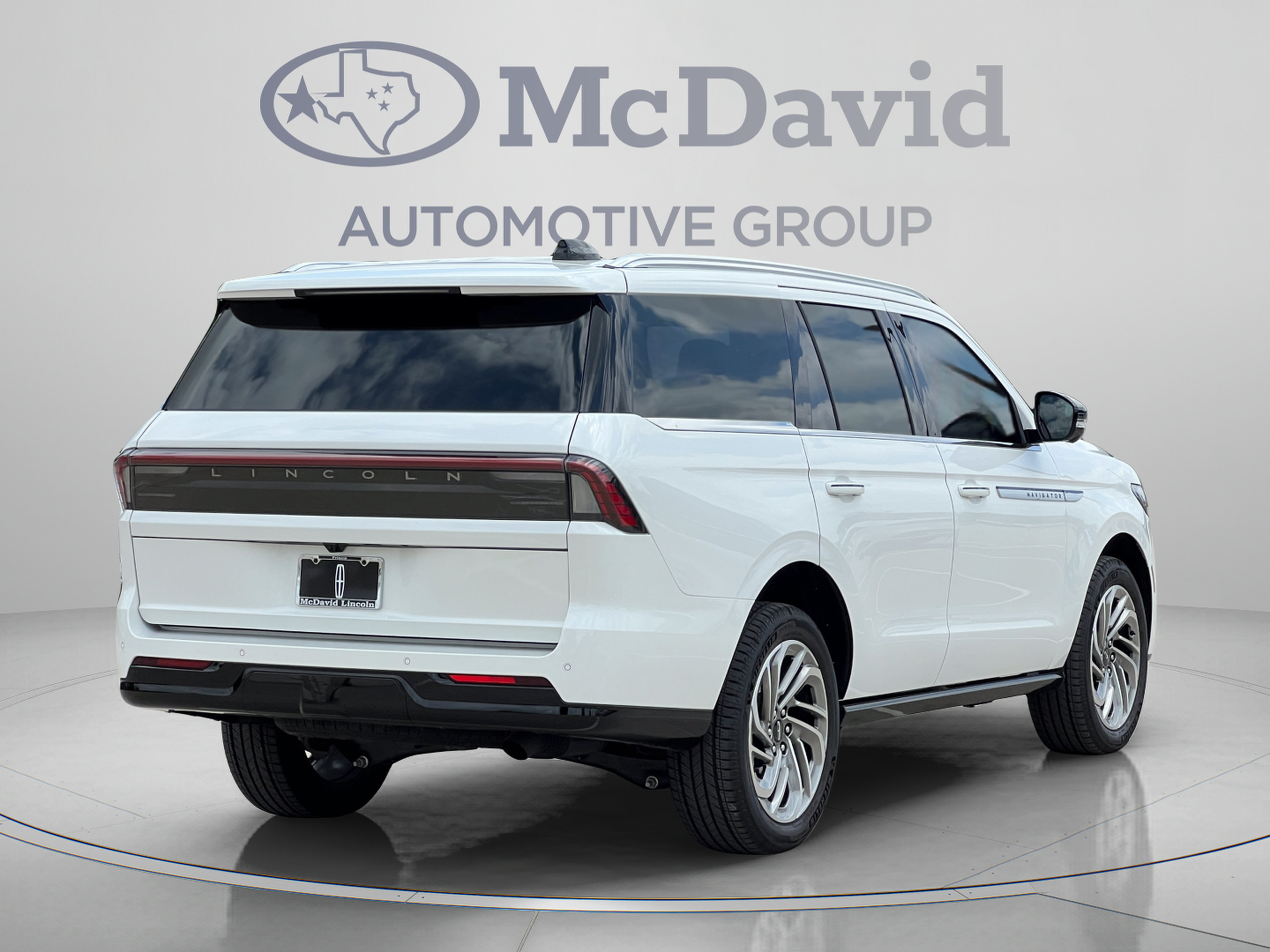 New 2026 Lincoln Navigator Reserve AWD/4WD image 6