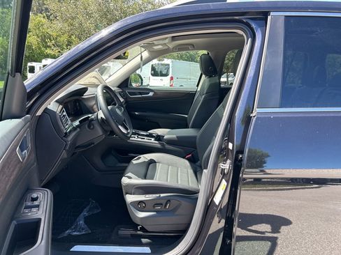 New 2026 Volkswagen Atlas SEL image 9