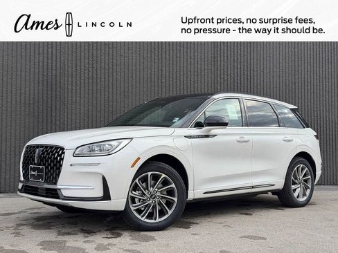 New 2026 Lincoln Corsair Grand Touring image 1