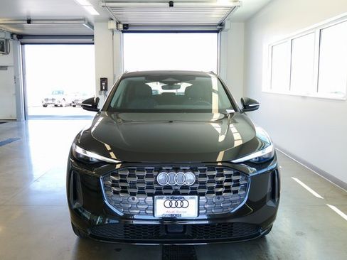 New 2025 Audi Q5 Premium image 2