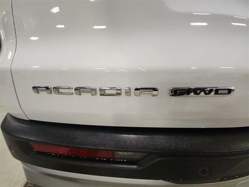 Certified 2025 GMC Acadia Elevation image 36