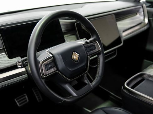 Used 2022 Rivian R1T Launch Edition image 17