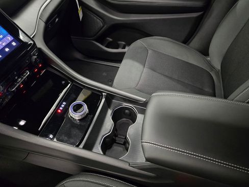 New 2025 Jeep Grand Cherokee Laredo w/ Luxury Tech Group I RWD image 22