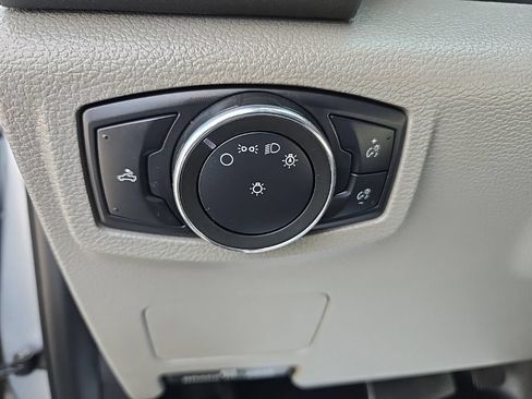 Used 2018 Ford F250 XL w/ Power Equipment Group AWD/4WD image 14