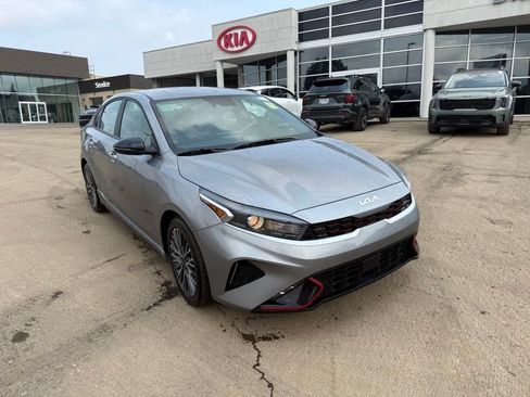 Certified 2024 Kia Forte GT-Line FWD image 4