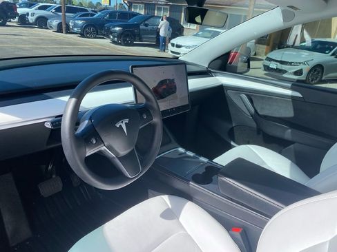 Used 2023 Tesla Model Y Long Range AWD/4WD image 15