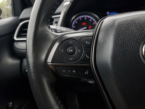 Used 2024 Toyota Camry SE image 20