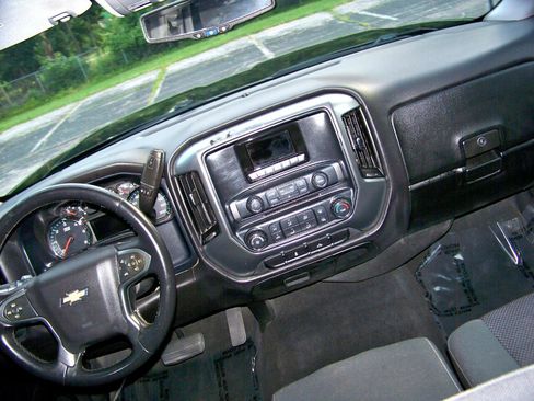 Used 2015 Chevrolet Silverado 1500 LT image 33