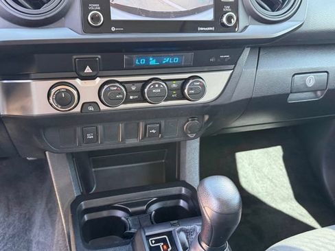 Used 2023 Toyota Tacoma SR AWD/4WD image 19
